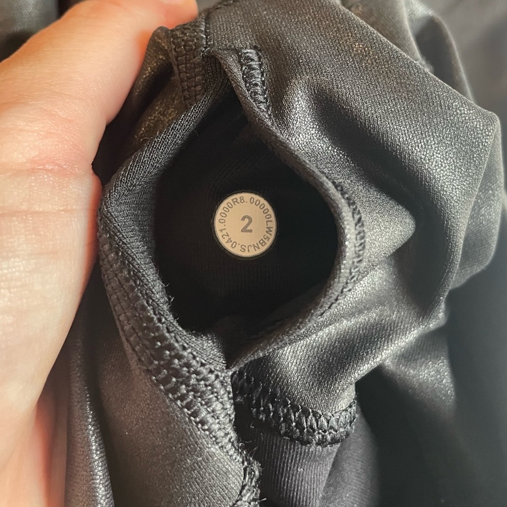 Wunder Under HR Tight 28" SHINE Matte Black Foil - Picture 8 of 10